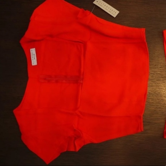 Flynn Skye - square neckline for holidays - Picture 3 of 4